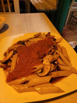 pasta with mushrooms at Serendipia Encuentro in Salento