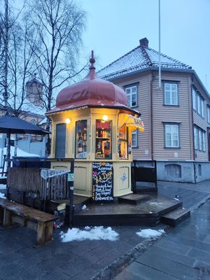  at Raketten Bar & Pølse in Tromsoe