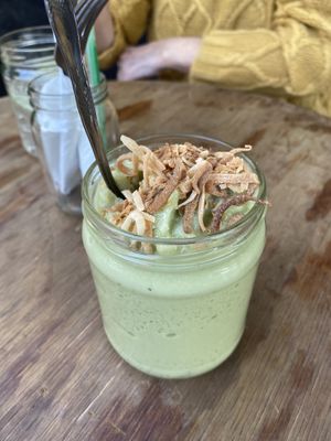 Smoothie de macha con leche de coco  at Aroma Roma in Mexico City