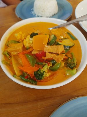 Tofu Penang curry at Chokdee in Motueka