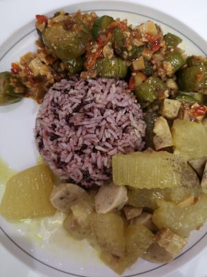 2 options with rice at Talalaks  in Bangkok