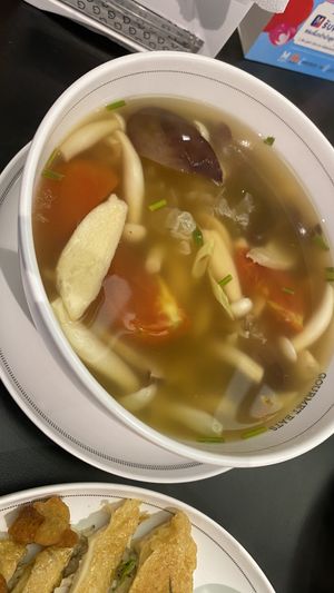 Tom yum soup  at Talalaks  in Bangkok