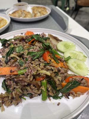 Green curry fried rice (5/5)  at Talalaks  in Bangkok