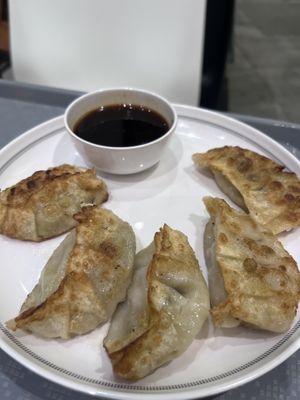 Goyza (3/5)  at Talalaks  in Bangkok