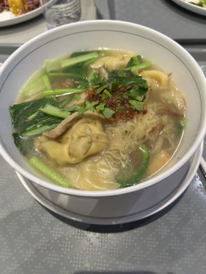 Yellow noodle wonton soupp  at Talalaks  in Bangkok