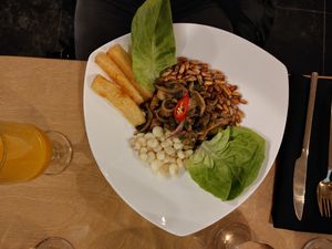 Ceviche classique (bâtonnets de manioc, champignons, grains de maïs) at Resto-Bar LIMA in Quebec