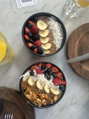 Yogurt and chia bowls  at Espíritu Sano in Mexico City