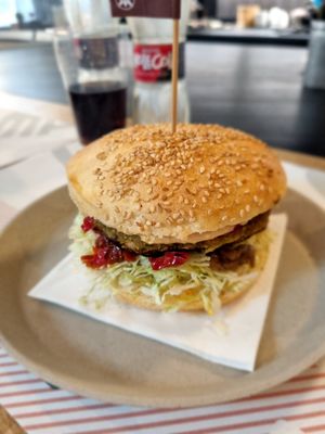 Van Gogh burger at Vegami in Como