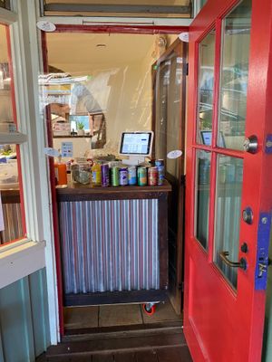 Ordering window at Red Hot Mama's in Princeville