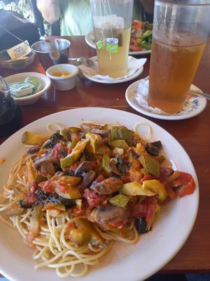Pasta with vegetables and tomato sauce - 68 pesos at El Cafecito in Puerto Escondido