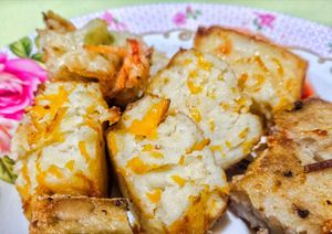 Texture of the pumpkin cake at He Hua Vegetarian 荷花素食 in Central Singapore