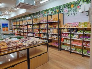 Interior at Yu Tin Vegetarian 裕田健康素食 in Kowloon