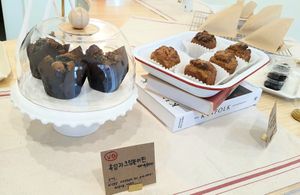 Black sesame crumble muffin (vegan) at Rinu Bakeshop 리누 in Seoul