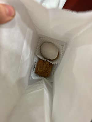   at Rinu Bakeshop 리누 in Seoul