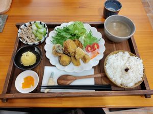 Fried King mushroom set at Feng Wu Jiu -豐伍玖早午蔬食 in Tainan