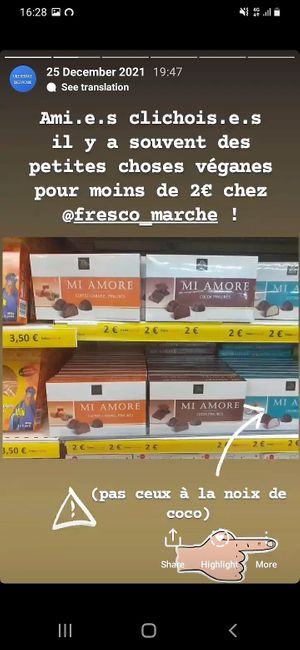 Des petits chocolats accidentellement vegans (sauf ceux à la noix de coco) at Fresco Marché. in Clichy