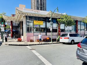 Outside  at Thuong An lac in Honolulu
