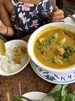 Yum   at Thuong An lac in Honolulu