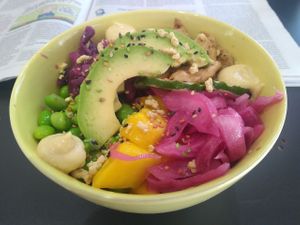 Vegetarian poke at Ananás Brunch in Sevilla