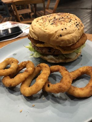 Burger and onion rings  at Refúgio Veg in Rio De Janeiro