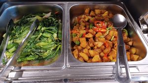 Food (Photo by 素食行) at Ahimsa Buffet 無肉食 in New Territories