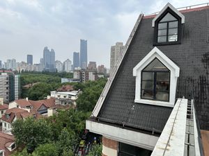   at LN Fortunate Coffee in Shanghai