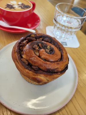 Brown sugar cinnamonroll with walnuts at LN Fortunate Coffee in Shanghai