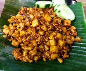 Vegan fried carrot cake $7 at Gokul Vegetarian Restaurant - Fortune Centre in Central Singapore