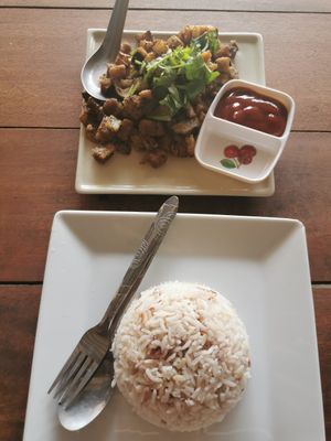 Rice + black pepper pork at JaJa's Restaurant Thai Vegan in Koh Phangan