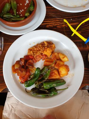  at El Saloon in Gran Canaria