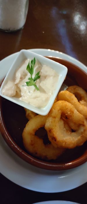 Fried onion rings at El Saloon in Gran Canaria