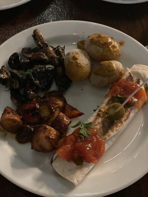   at El Saloon in Gran Canaria