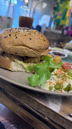 Burger with Crispy Kelbone (selfmade Seitan)   at Shlomo in Grand Baie