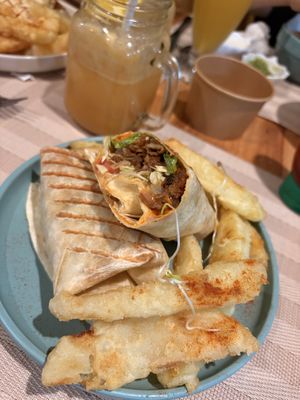   at Shlomo in Grand Baie