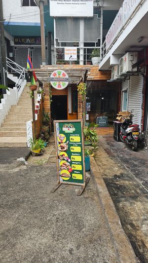  at Shlomo in Grand Baie