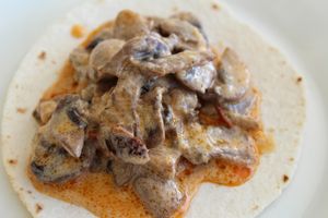 Champiñones al chipotle at Chac Mool in Nigran