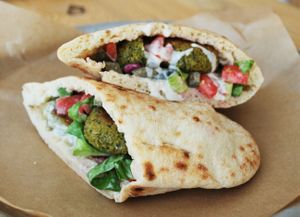 Falafel in pita at Yali Ali - γιάλι άλι in Nicosia