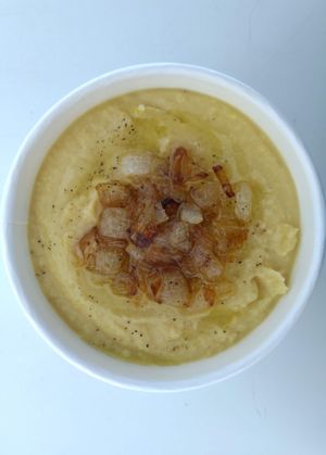 Fava (Split pea dip) at Yali Ali - γιάλι άλι in Nicosia