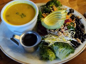California salad and soup at El Huerto in Santiago