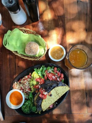 Black bean tacos with herbal tea at El Huerto in Santiago