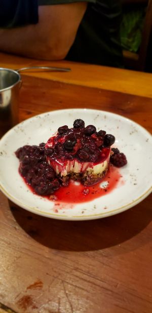 Cheesecake vegano at El Huerto in Santiago