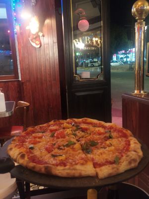 Actually a non vegan trattoria BUT they have (delicious) vegan cheese option!!! Also applies for calzones!!! Such a nice  and cozy place to have vegan dinner in San Luis Potosí. I at Buba's Trattoria in San Luis Potosi