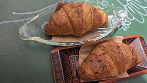  at Coffee Circus Joy in Marsalforn