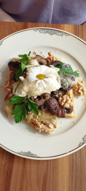 Waffel mit Walnüssen und Trüffel at Formidable Pelikan in St Gallen