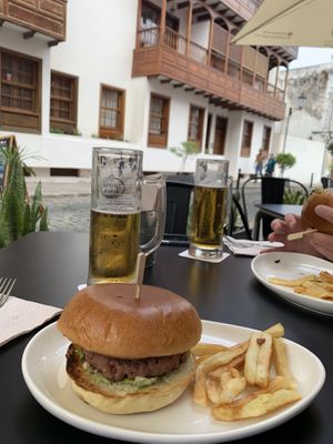 Beyond & Avocado Burger  at Perro Sin Rabo in Tenerife
