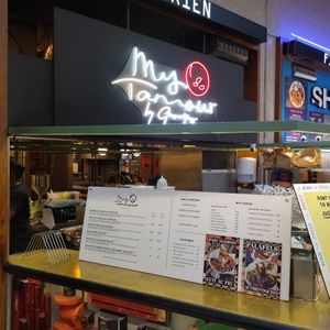  at Wolf Sharing Food Market in Brussels