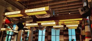 Deco at Wolf Sharing Food Market in Brussels