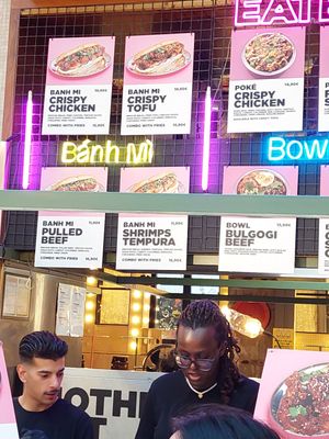  at Wolf Sharing Food Market in Brussels