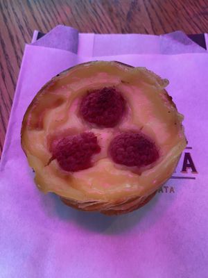 Raspberry VegaNata #Veganuary at Cafe De Nata in North West London