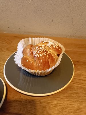 Cinnamon Roll at Qoffee in Malmo